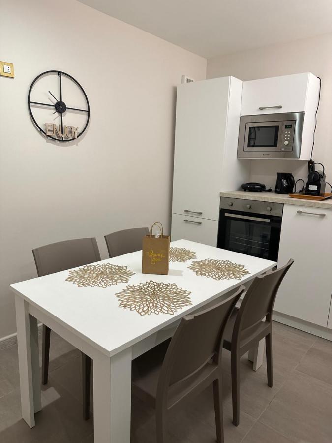 Imbriani 69 Apartment Бари Екстериор снимка
